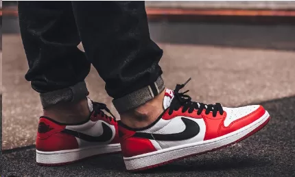 Air Jordan 1 Low: The Chicago Icon