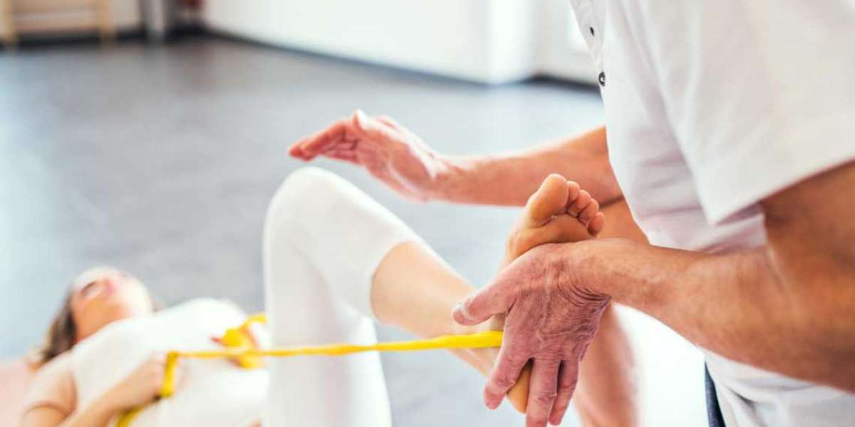 Discovering Expert Physiotherapists in Etobicoke: A Guide to Top-notch Physical Therapy