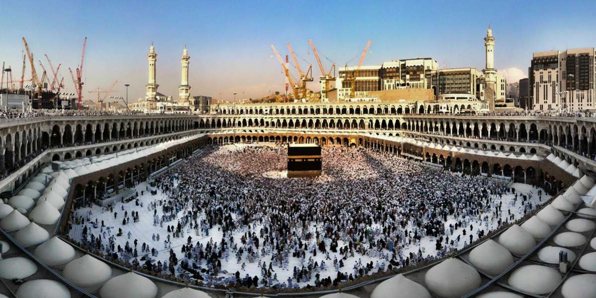 Easy and Affordable Umrah Packages: Your Guide