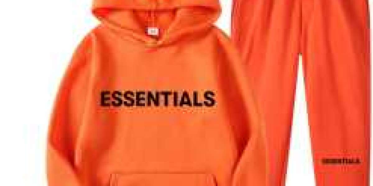 Why Essentials Hoodies Are the Best Investment You’ll Make This Year in Your Streetwear Wardrobe